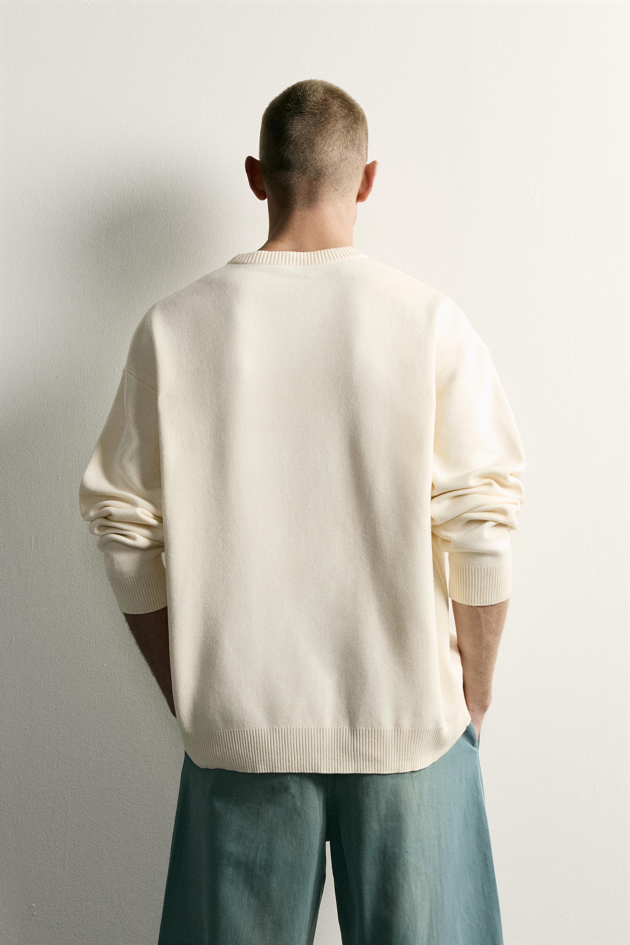 PULL DOUX À COUPE DÉCONTRACTÉE